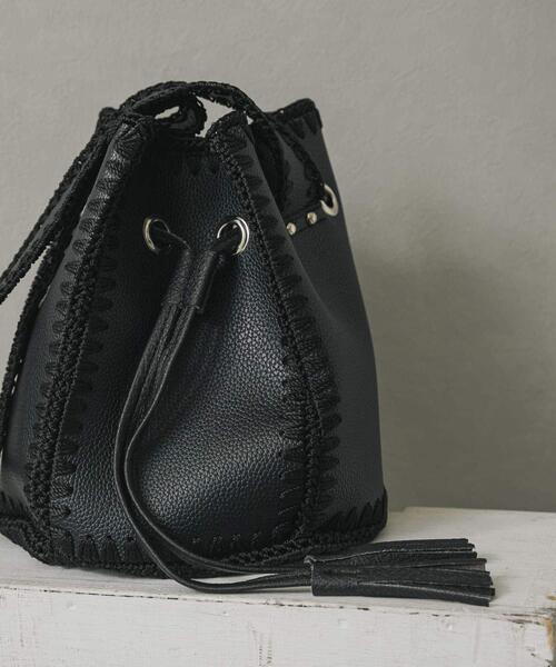 SENSE OF PLACE by URBAN RESEARCH（センスオブプレイスバイアーバンリサーチ）の「エンブロイダリーキンチャクバッグ（ショルダーバッグ・レディース・ブラック/ブラウン・ONE）」の7枚目の写真