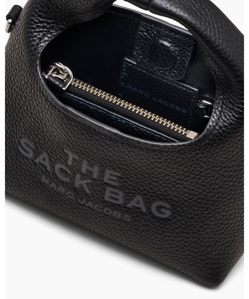 MARC JACOBS(マークジェイコブス)の「THE MICRO CROSSBODY SACK BAG/ザ レザー アイテムズ マイクロ クロスボディ サック バッグ(ショルダーバッグ・レディース・ホワイト/ブラック/ピンク系その他/レッド系その他・ONE SIZE)」の21枚目の写真