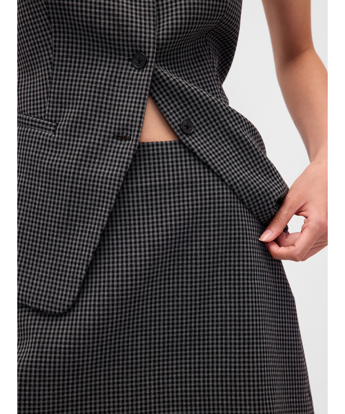 GAP（ギャップ）の「ヘリンボーン ミニスコート（スカート・レディース・グレー/ブラウン/グレー系その他・XS/S/M/L/XXS）」の18枚目の写真