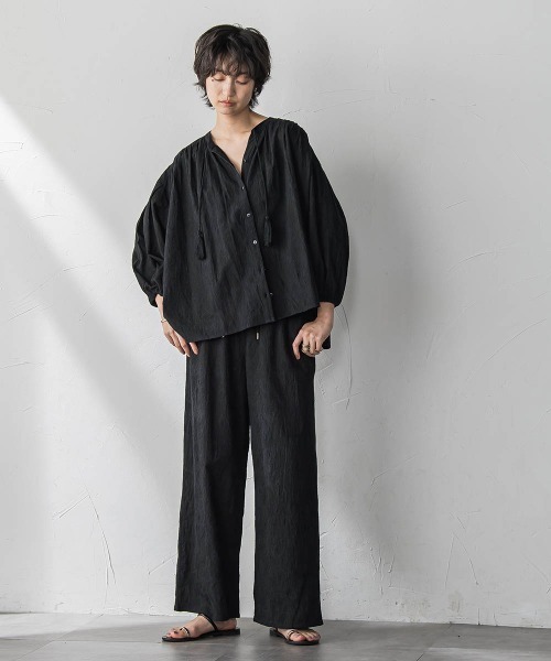 MAYSON GREY（メイソングレイ）の「ペイズリー総刺繍綿ボイルストレートパンツ≪手洗い可能≫（その他パンツ・レディース・ブラック・M）」の7枚目の写真