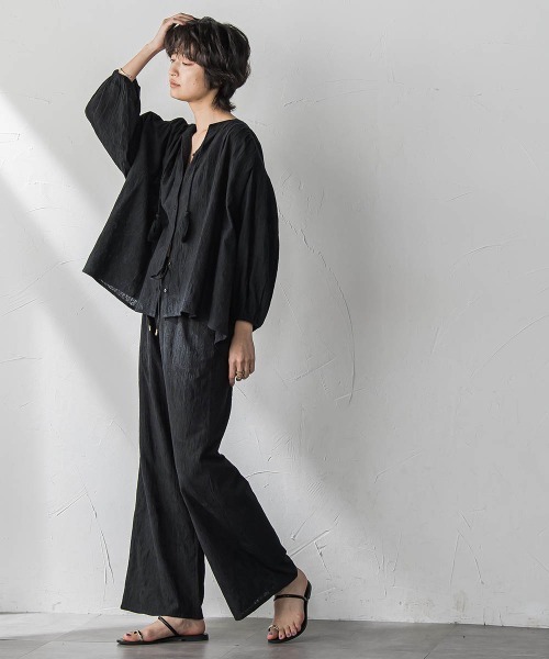 MAYSON GREY（メイソングレイ）の「ペイズリー総刺繍綿ボイルストレートパンツ≪手洗い可能≫（その他パンツ・レディース・ブラック・M）」の8枚目の写真