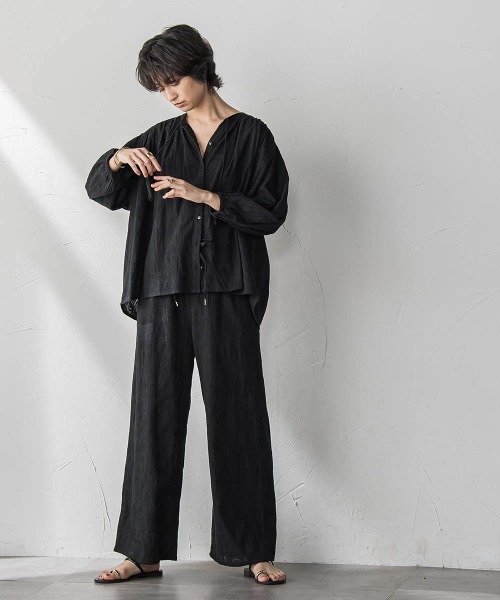 MAYSON GREY（メイソングレイ）の「ペイズリー総刺繍綿ボイルストレートパンツ≪手洗い可能≫（その他パンツ・レディース・ブラック・M）」の9枚目の写真