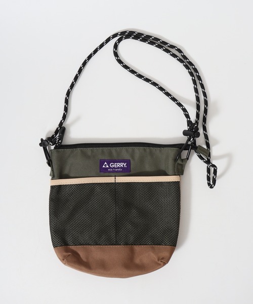 GERRY(ジェリー)の「GERRY 撥水加工 サコッシュ スクエア ショルダーバッグ 男女兼用(ショルダーバッグ・メンズ・ブラック/マルチ/ベージュ/チャコール・FREE)」の9枚目の写真