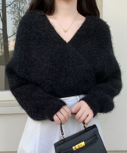 Maison Calme(メゾンカルム)の「カシュクールシャギーニットプルオーバー クロスVネック 春ニット(ニット/セーター・レディース・ピンク/ブラック/ホワイト/ブルー・F)」の3枚目の写真