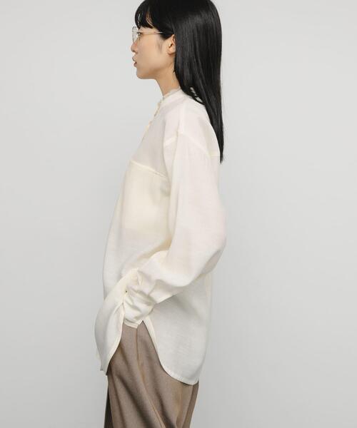 KBF（ケイビーエフ）の「レイヤードライクロングシャツ（シャツ/ブラウス・レディース・アイボリー/ライトグレー・ONE）」の4枚目の写真