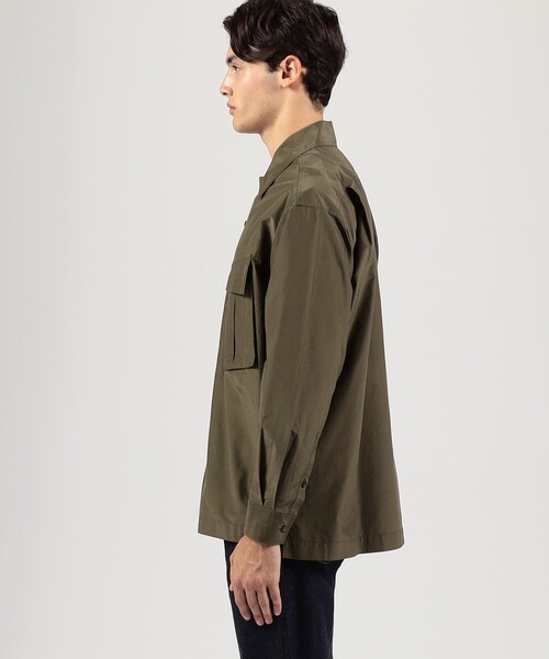 TOMORROWLAND （トゥモローランド）の「コットンシルク ダブルポケット シャツブルゾン（シャツ/ブラウス・メンズ・ネイビー/カーキ・M/S）」の5枚目の写真