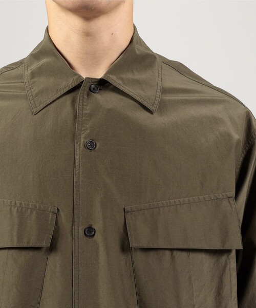 TOMORROWLAND （トゥモローランド）の「コットンシルク ダブルポケット シャツブルゾン（シャツ/ブラウス・メンズ・ネイビー/カーキ・M/S）」の7枚目の写真