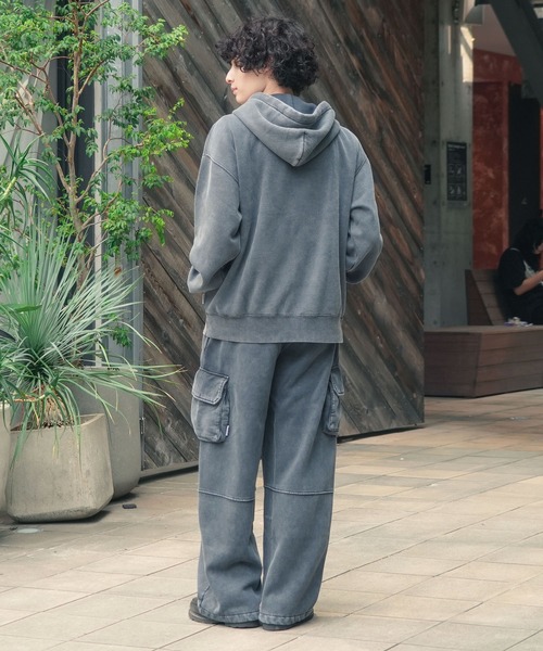 BEN DAVIS(ベンデイビス)の「【BEN DAVIS/ベンデイビス】【着こなしの幅が広がるダブルジップ仕様】パウダーブリーチ加工 フルジップパーカー ヴィンテージ風 グランジ コットンツイル ユニセックス(パーカー・メンズ・ブラック/スミクロ・MEDIUM/LARGE/X-LARGE)」の6枚目の写真