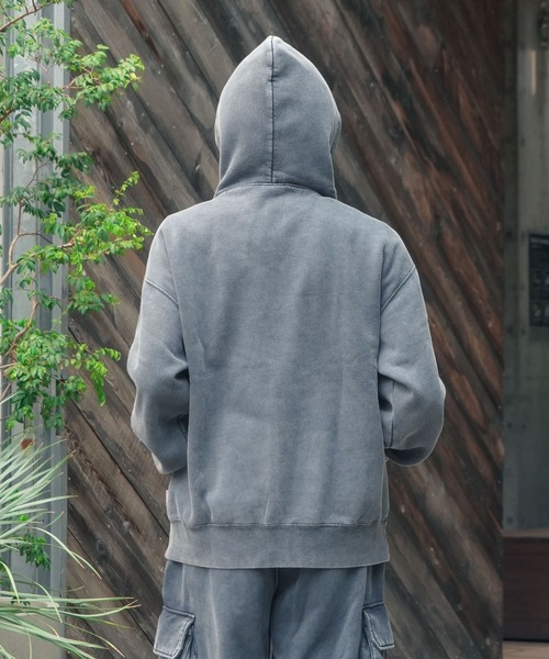 BEN DAVIS(ベンデイビス)の「【BEN DAVIS/ベンデイビス】【着こなしの幅が広がるダブルジップ仕様】パウダーブリーチ加工 フルジップパーカー ヴィンテージ風 グランジ コットンツイル ユニセックス(パーカー・メンズ・ブラック/スミクロ・MEDIUM/LARGE/X-LARGE)」の10枚目の写真
