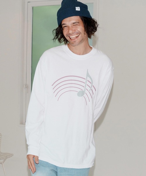 No Rain No Rainbow(ノーレインノーレインボー)の「mlt5389-pigment long sleeve T-shirt with musical note print ロングスリーブカットソー(NR25W-20)(Tシャツ/カットソー・メンズ・ホワイト/ブラック系その他/ブルー系その他・S/M/L/XL)」の5枚目の写真