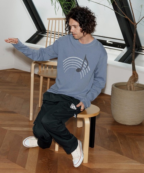 No Rain No Rainbow(ノーレインノーレインボー)の「mlt5389-pigment long sleeve T-shirt with musical note print ロングスリーブカットソー(NR25W-20)(Tシャツ/カットソー・メンズ・ホワイト/ブラック系その他/ブルー系その他・S/M/L/XL)」の14枚目の写真