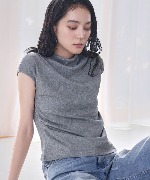 LOWO（ロワ）の「【オフィスもデイリーも使える】ボトルネック フレンチスリーブ ニットプルオーバー オフィス ビジネス フォーマル セレモニー スーツインナー 卒業式 卒園式 入学式 入園式（Tシャツ/カットソー・レディース・ネイビー/ブラウン/ボルドー/ブラック/ダークパープル/オフホワイト/グレー/チャコールグレー・FREE）」の15枚目の写真