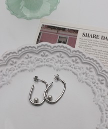 「OLIVIA BURTON/オリビアバートン」クラシック - パール&ビーズ パール シルバー フープ ピアス