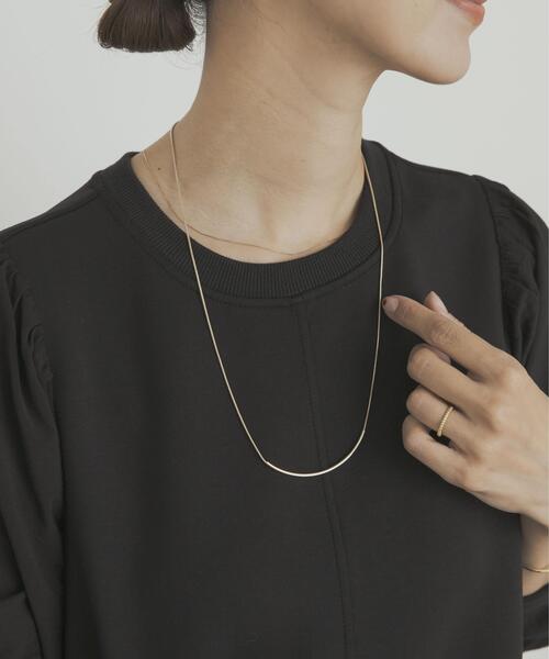 URBAN RESEARCH DOORS（アーバンリサーチドアーズ）の「カーブスライドネックレス（ネックレス・レディース・ゴールド/シルバー・ONE）」の3枚目の写真