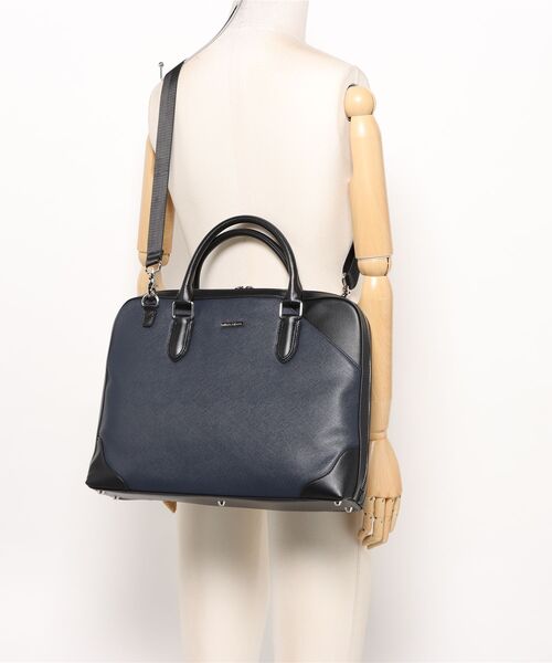 TAKA-Q（タカキュー）の「【2WAY A4対応】タカキュー サフィアーノ型押し ブリーフバッグ（ビジネスバッグ・メンズ・ネイビー/ブラック・FREE）」の6枚目の写真