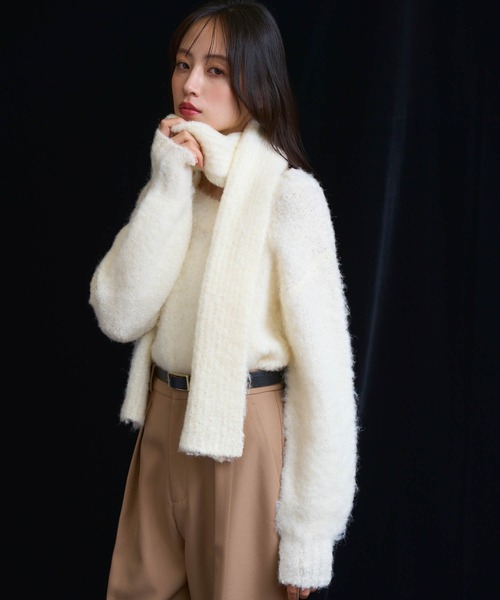 NOELA(ノエラ)の「マフラーセットシャギーニット(ニット/セーター・レディース・オフホワイト/チャコールグレー/ブルー・フリー)」の7枚目の写真