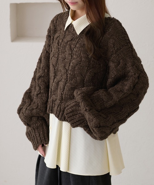 apres jour clair（アプレジュールクレア）の「【apres jour clair】袖ボリュームケーブルニット（ニット/セーター・レディース・グレー/ブラウン系その他/アイボリー/ネイビー・X-LARGE/フリー）」の4枚目の写真