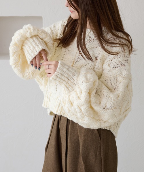apres jour clair（アプレジュールクレア）の「【apres jour clair】袖ボリュームケーブルニット（ニット/セーター・レディース・グレー/ブラウン系その他/アイボリー/ネイビー・X-LARGE/フリー）」の5枚目の写真