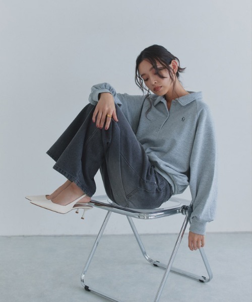 ECLAM(クラム)の「ラメ入り刺繍ポロスウェット(スウェット・レディース・杢グレー・M/L)」の10枚目の写真