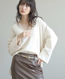 The rejoice（ザ リジョイス）の「アムンゼン深スリットブラウス（シャツ/ブラウス）」