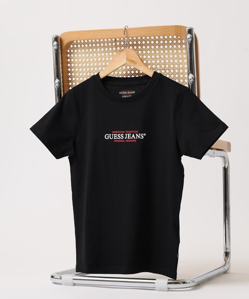 GUESS JEANS(ゲスジーンズ)の「GUESS JEANS GJ SS CN SLIM AMERICAN TR ICONIC TEE ゲス スリムフィット Tシャツ(Tシャツ/カットソー・レディース・ブラック・S/M/L)」の1枚目の写真