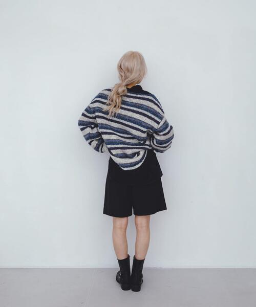 KBF（ケイビーエフ）の「マルチボーダールーズニット（ニット/セーター・レディース・ブラウン系その他/ブルー系その他/ホワイト系その他・ONE）」の4枚目の写真