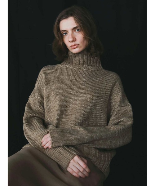 HER.(ハー)の「ハイネックニットプルオーバー(ニット/セーター・レディース・ネイビー/オフホワイト/ベージュ・フリー)」の3枚目の写真