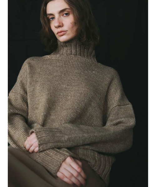 HER.(ハー)の「ハイネックニットプルオーバー(ニット/セーター・レディース・ネイビー/オフホワイト/ベージュ・フリー)」の13枚目の写真