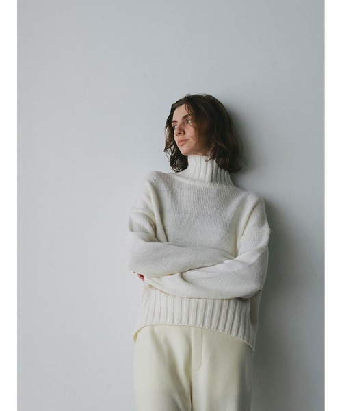 HER.(ハー)の「ハイネックニットプルオーバー(ニット/セーター・レディース・ネイビー/オフホワイト/ベージュ・フリー)」の20枚目の写真