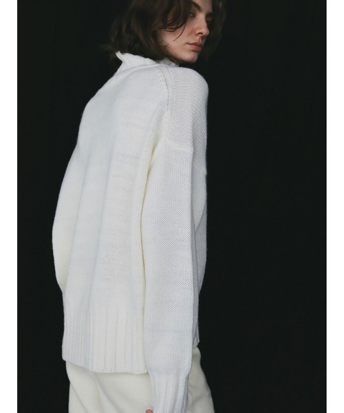 HER.(ハー)の「ハイネックニットプルオーバー(ニット/セーター・レディース・ネイビー/オフホワイト/ベージュ・フリー)」の22枚目の写真