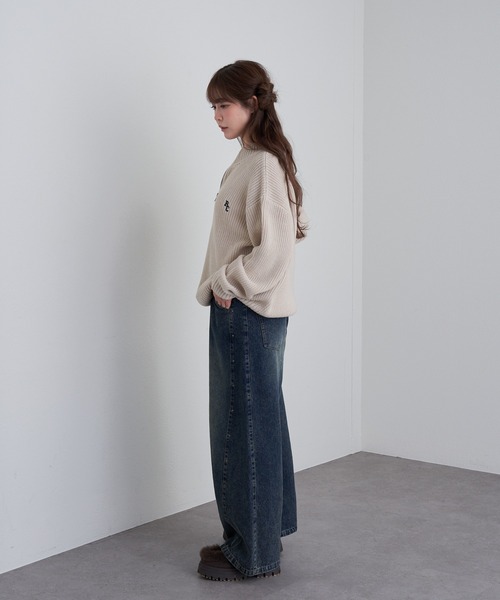 RAY CASSIN（レイカズン）の「スタンド胸刺繍ニット（ニット/セーター・レディース・グレー/ネイビー/ライトベージュ/ブルー・FREE）」の10枚目の写真