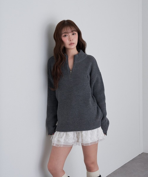 RAY CASSIN（レイカズン）の「スタンド胸刺繍ニット（ニット/セーター・レディース・グレー/ネイビー/ライトベージュ/ブルー・FREE）」の13枚目の写真