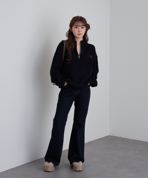 RAY CASSIN（レイカズン）の「スタンド胸刺繍ニット（ニット/セーター・レディース・グレー/ネイビー/ライトベージュ/ブルー・FREE）」の16枚目の写真