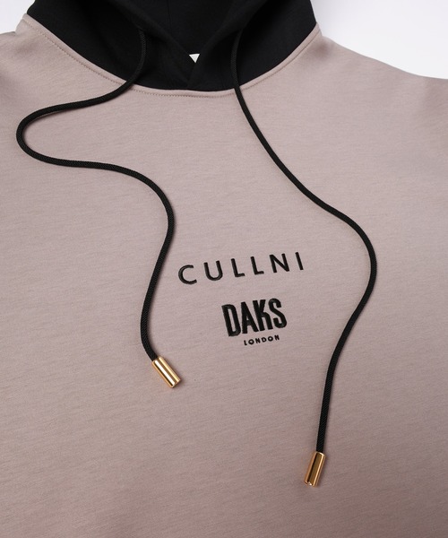 CULLNI（クルニ）の「CULLNI for DAKS LONDON Logo Embroidery Hoodie（パーカー・メンズ・ブラック/アッシュブラウン/ブラック×グレー/ネイビー・0/1/2）」の10枚目の写真