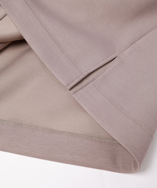 CULLNI（クルニ）の「CULLNI for DAKS LONDON Logo Embroidery Hoodie（パーカー・メンズ・ブラック/アッシュブラウン/ブラック×グレー/ネイビー・0/1/2）」の11枚目の写真