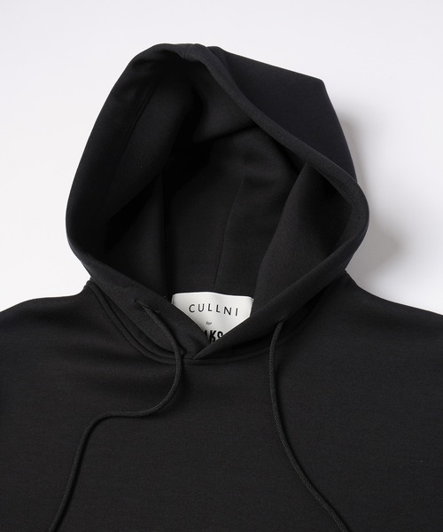 CULLNI（クルニ）の「CULLNI for DAKS LONDON Logo Embroidery Hoodie（パーカー・メンズ・ブラック/アッシュブラウン/ブラック×グレー/ネイビー・0/1/2）」の17枚目の写真