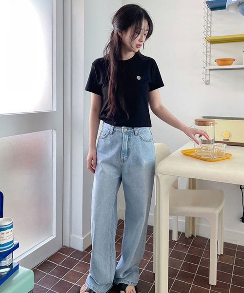 muahmuah（ムーアムーア）の「ワイドデニムパンツ [ライトブルー]（デニムパンツ・レディース・その他・SMALL/MEDIUM）」の6枚目の写真