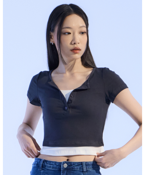MOAA(モア)の「レイヤードヘンリーTシャツ(ブラック)(Tシャツ/カットソー・レディース・その他・SMALL/MEDIUM)」の1枚目の写真