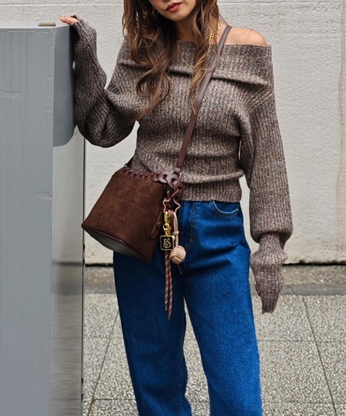 esutoreja（エストレジャ）の「オフショルダーリブニット（ニット/セーター・レディース・グレイッシュベージュ/チャコール/ブラウン・FREE）」の10枚目の写真