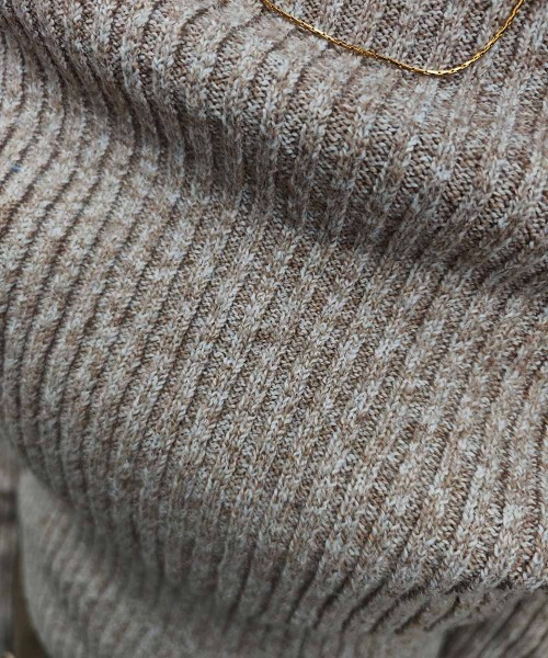 esutoreja（エストレジャ）の「オフショルダーリブニット（ニット/セーター・レディース・グレイッシュベージュ/チャコール/ブラウン・FREE）」の20枚目の写真