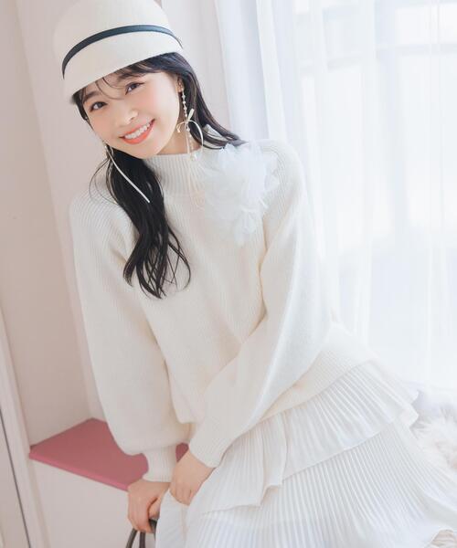 11/13(thu)10時発売】フラワーモチーフボトルネックニット（ニット