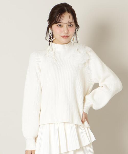 ayuki218218 ページ S 11/13(thu)10時発売】フラワーモチーフボトルネックニット（ニット