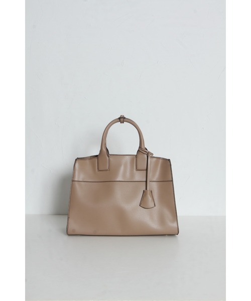 tocco closet（トッコ　クローゼット）の「２ＷＡＹショルダー＆キーチャーム付きフェイクレザーバッグ（ショルダーバッグ・レディース・モカ/ライトグレー・M）」の15枚目の写真