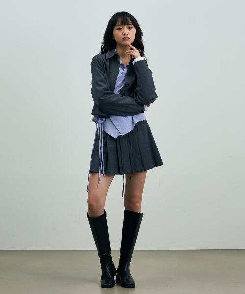 ARI(アリ)の「MILD CROP BLAZER / CHARCOAL(テーラードジャケット・レディース・チャコール・FREE)」の5枚目の写真