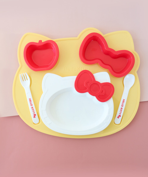 sanrio(サンリオ)の「〈SANRIO/サンリオ〉ハローキティ ベビー プレートセット KP-18(ベビーギフト・レディース・レッド・ONE SIZE)」の1枚目の写真