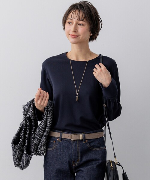 23区(ニジュウサンク)の「バックボタン TEEブラウス(シャツ/ブラウス・レディース・ネイビー系/ホワイト系/ピンク系・40/38)」の2枚目の写真