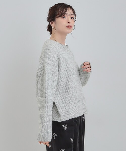 SHOO・LA・RUE（シューラルー）の「【洗濯機可】ふわふわミックスカラーニット（ニット/セーター・レディース・オレンジ/ライトグレー/ライトブルー・00）」の19枚目の写真