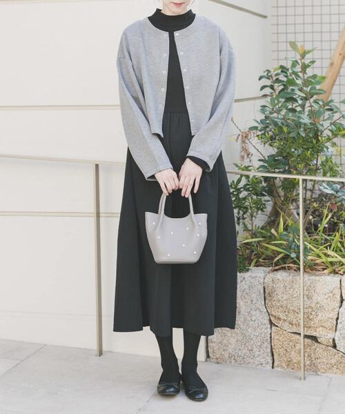 ITEMS URBANRESEARCH（アイテムズ アーバンリサーチ）の「『イージーケア』マルチWAYダンボールカーディガンワンピース（ワンピース・レディース・ブラウン/グレー・FREE）」の3枚目の写真