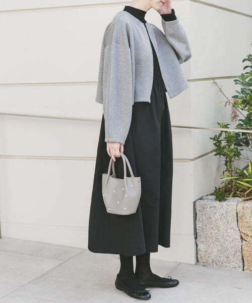 ITEMS URBANRESEARCH（アイテムズ アーバンリサーチ）の「『イージーケア』マルチWAYダンボールカーディガンワンピース（ワンピース・レディース・ブラウン/グレー・FREE）」の4枚目の写真