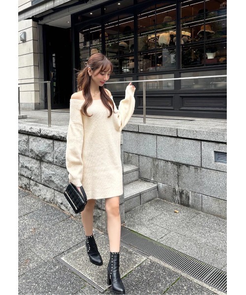 LUDICRUM（ルーディクルム）の「Off shoulder knit onepiece（ワンピース・レディース・ネイビー/アイボリー/ライラック・FREE）」の4枚目の写真